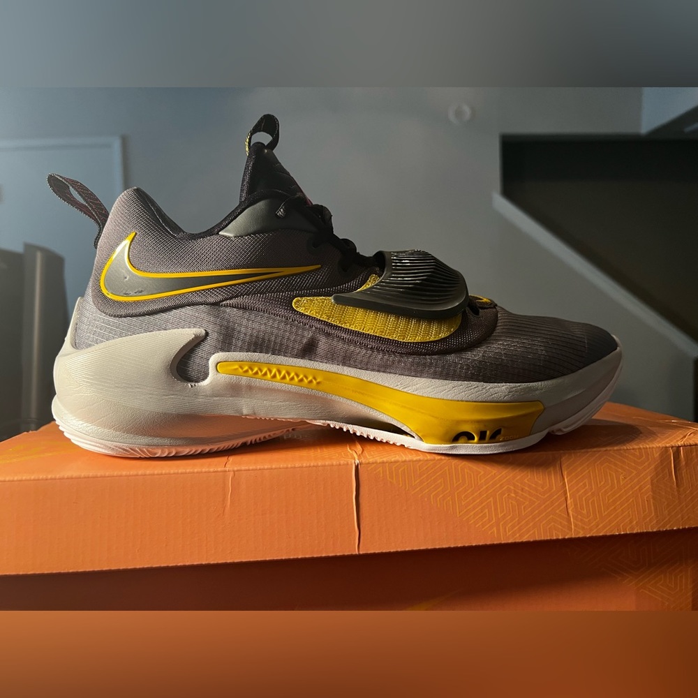 The Nike Zoom Greek Freaks 3